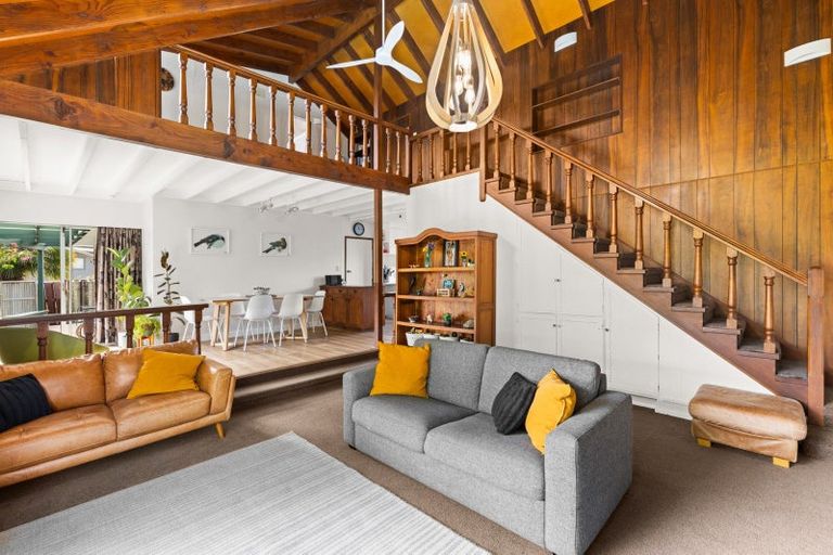 Photo of property in 110 Avondale Road, Taradale, Napier, 4112