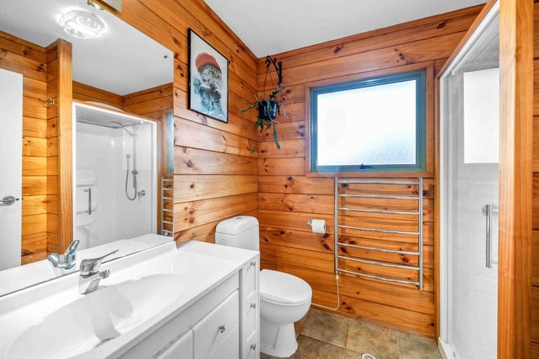 Photo of property in 1 Coolen Place, Tuakau, 2121