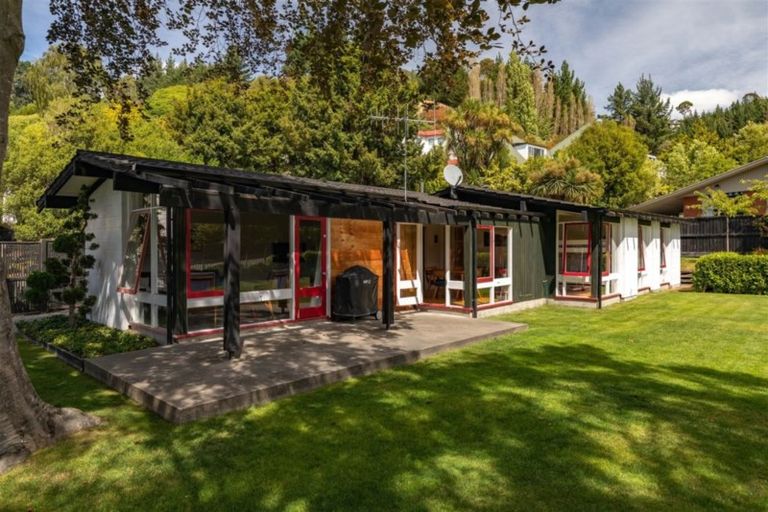 Photo of property in 21 Gunns Crescent, Cashmere, Christchurch, 8022