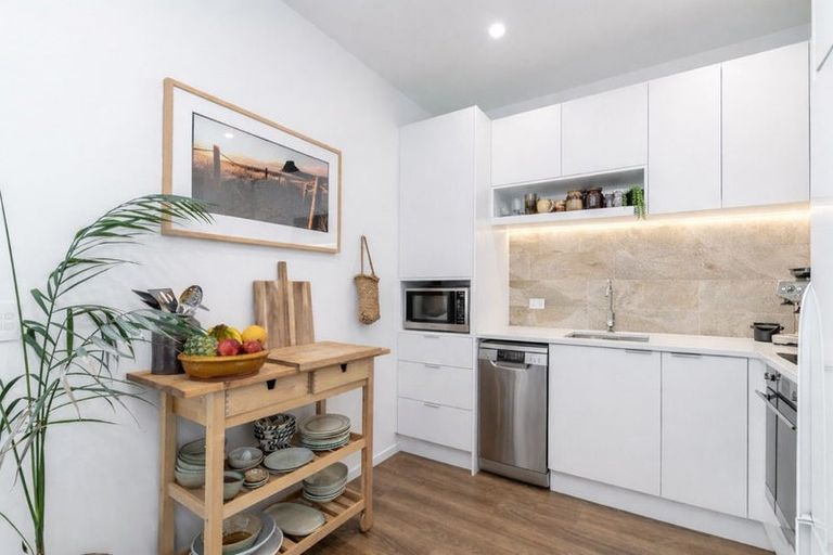 Photo of property in 1817a Great North Road, Avondale, Auckland, 1026