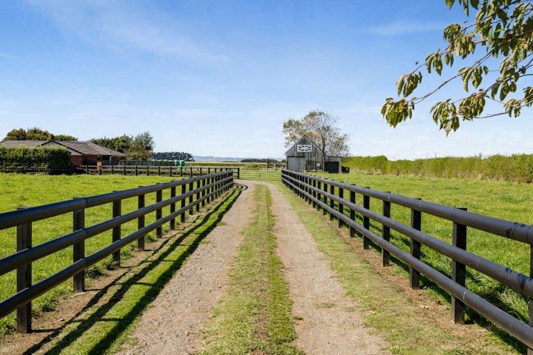 Photo of property in 268 Waihi Road, Hawera, 4673