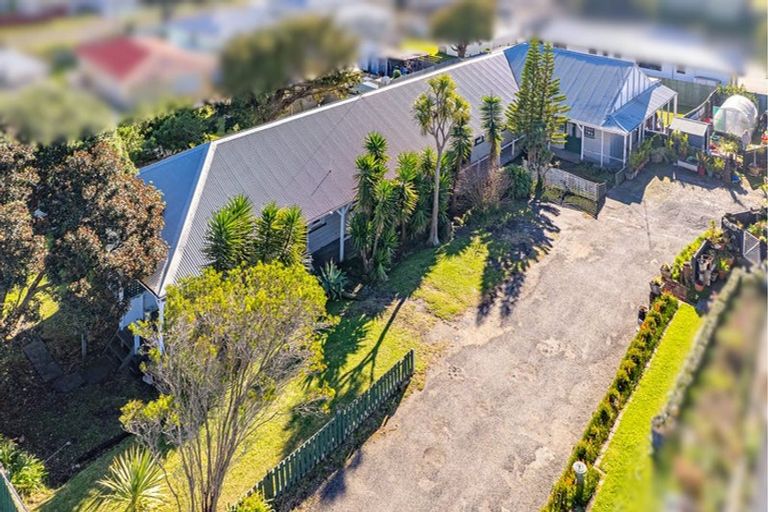 Photo of property in 19 Ruapehu Street, Castlecliff, Wanganui, 4501