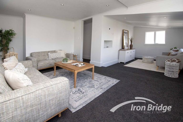 Photo of property in 24 Voelas Road, Lyttelton, 8082