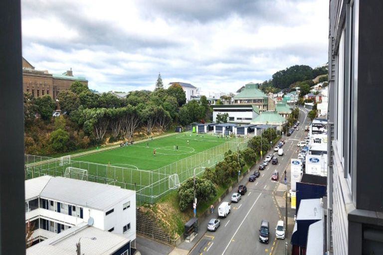 Photo of property in Cube Apartments, 7j/242 Taranaki Street, Mount Cook, Wellington, 6011
