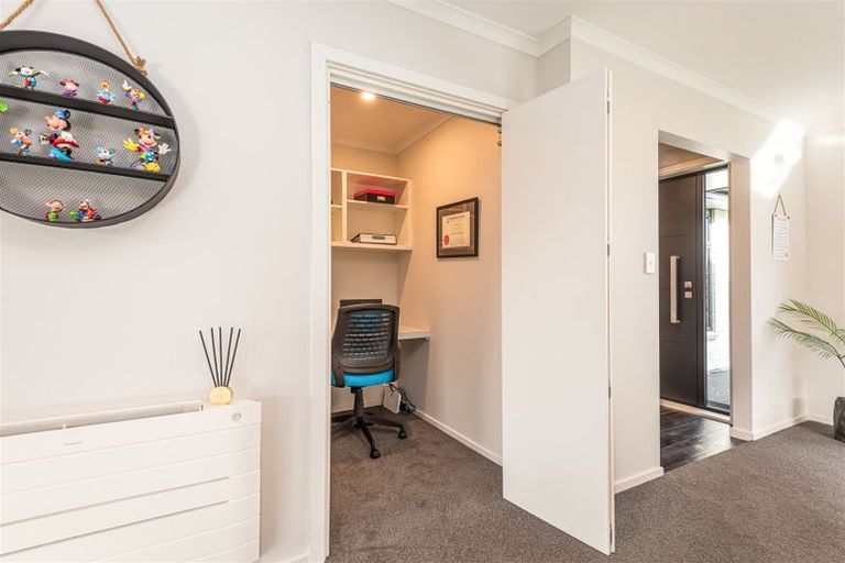 Photo of property in 40 Luxembourg Crescent, Halswell, Christchurch, 8025