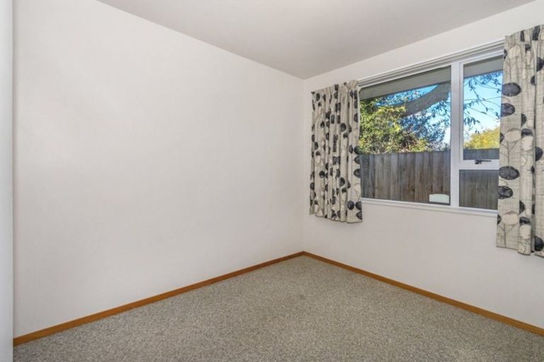 Photo of property in 1/184 Greers Road, Bryndwr, Christchurch, 8053