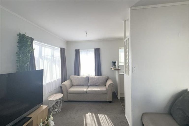 Photo of property in 103 Flat Bush Road, Clover Park, Auckland, 2023