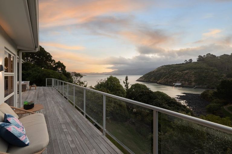Photo of property in 8 Cass Bay Place, Cass Bay, Lyttelton, 8082