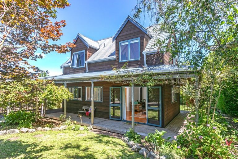 Photo of property in 35 Michelle Lane, Hahei, Whitianga, 3591