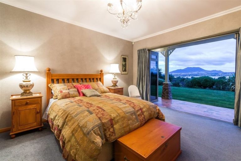 Photo of property in 35 Te Moenga Park, Acacia Bay, Taupo, 3330