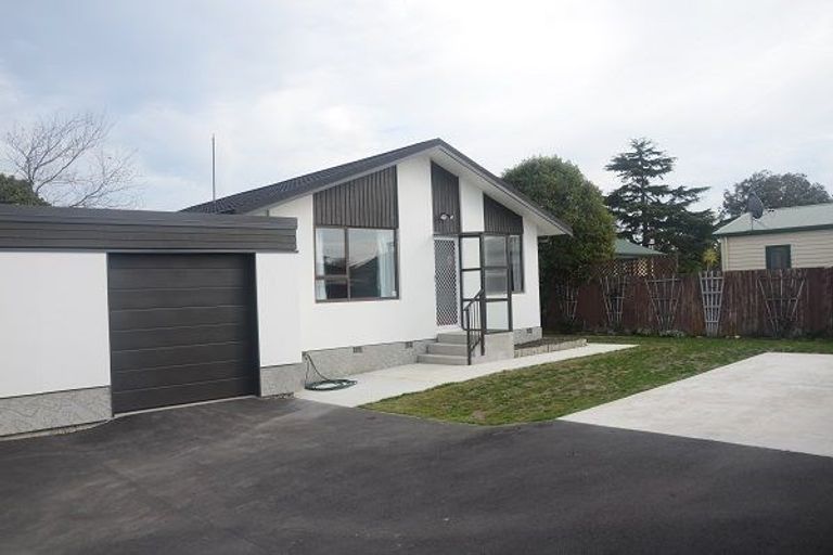 Photo of property in 16a Ottawa Road, Wainoni, Christchurch, 8061