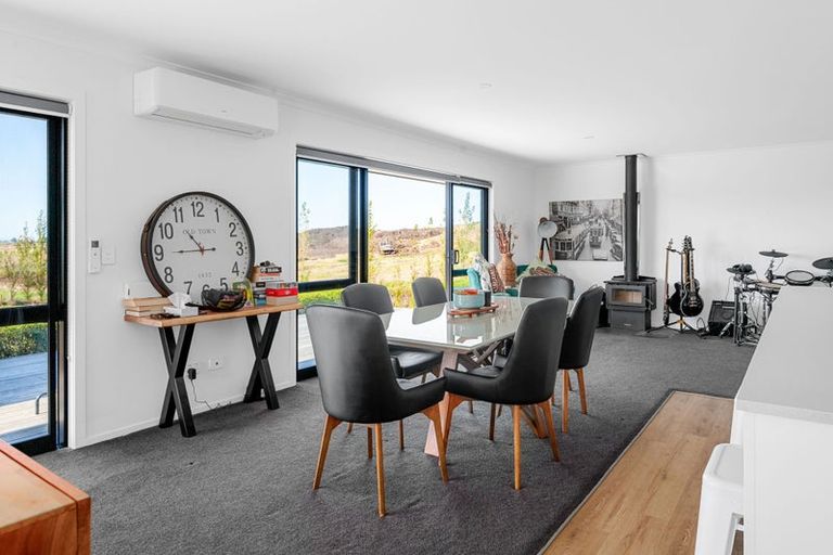 Photo of property in 411 Tuhikaramea Road, Temple View, Hamilton, 3290