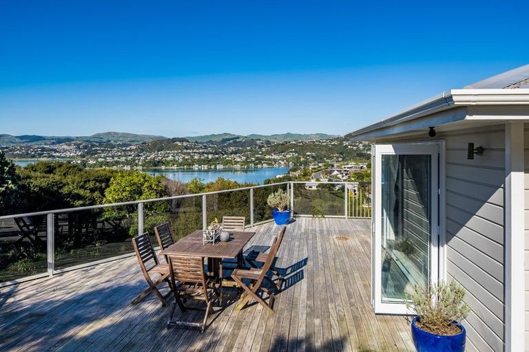 Photo of property in 71 Mana View Road, Paremata, Porirua, 5026