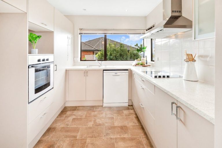 Photo of property in 3/16 Ridge Road, Howick, Auckland, 2014