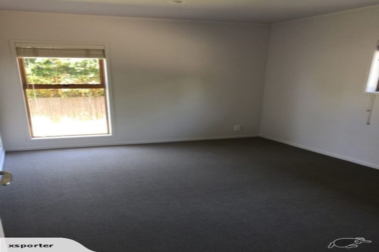 Photo of property in 2/26 Bayview Road, Hauraki, Auckland, 0622