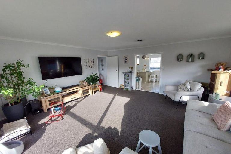 Photo of property in 56 Broadhaven Avenue, Parklands, Christchurch, 8083