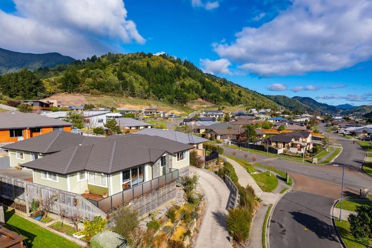 Photo of property in 4 Pukeko Place, Picton, 7220