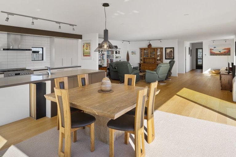 Photo of property in 8 Hari Way, Mapua, 7005