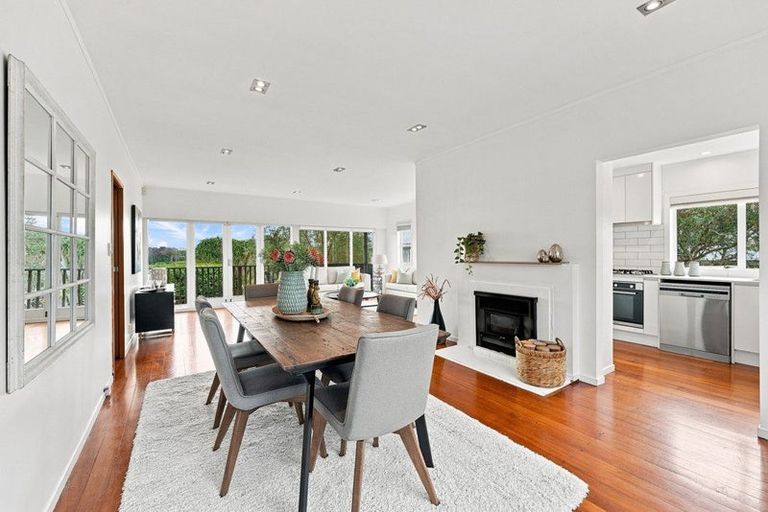 Photo of property in 308 Hurstmere Road, Takapuna, Auckland, 0622