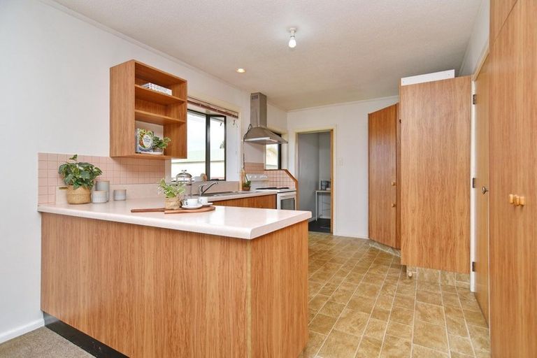 Photo of property in 23 Appleby Crescent, Burnside, Christchurch, 8053