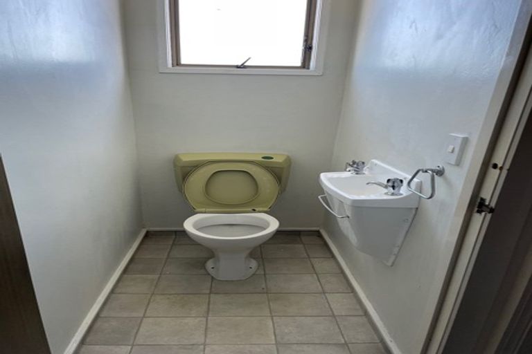 Photo of property in 6 West Street, Papakura, 2110