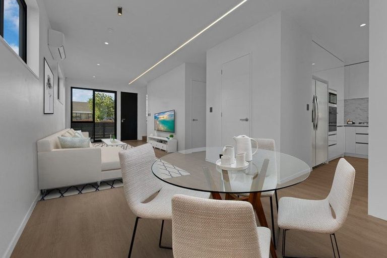 Photo of property in 92a Rangitoto Road, Papatoetoe, Auckland, 2025