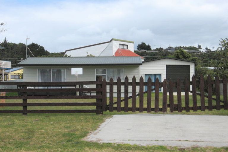 Photo of property in 225 Tui Road, Whangamata, 3620