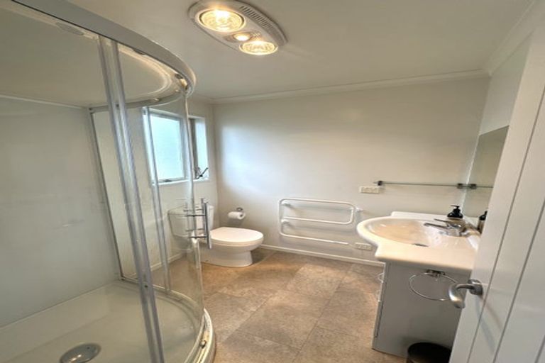 Photo of property in 17 Ash Avenue, Albert Town, Wanaka, 9305