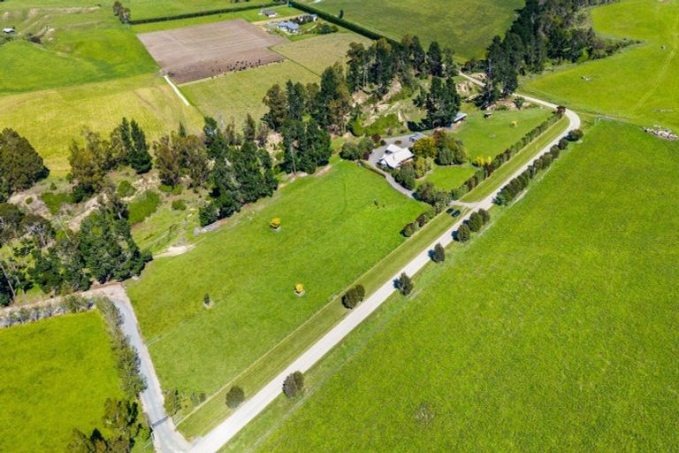 Photo of property in 414 Double Corner Road, Amberley, 7481