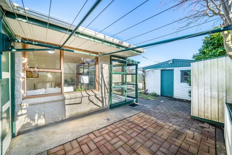 Photo of property in 2/2 Parera Grove, Heretaunga, Upper Hutt, 5018