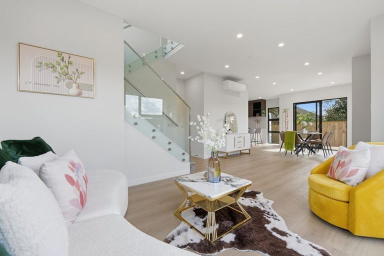Photo of property in 141a Seabrook Avenue, New Lynn, Auckland, 0600
