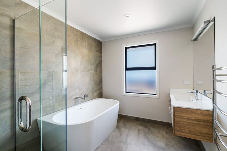 Photo of property in 10 Memorial Drive, Motueka, 7120