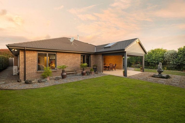 Photo of property in 9 Brancaster Place, Cambridge, 3434