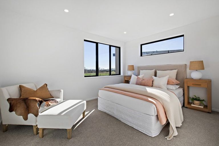 Photo of property in 35 Nga Pona Toru Road, Flat Bush, Auckland, 2019