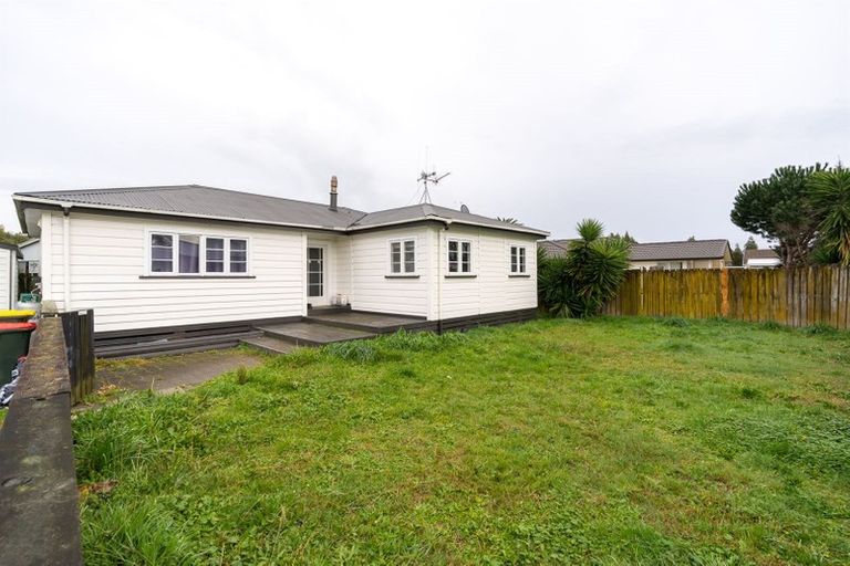 Photo of property in 143 Avalon Drive, Nawton, Hamilton, 3200