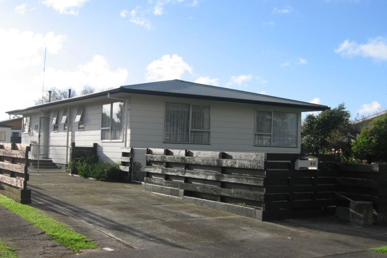 Photo of property in 46 Monowai Place, Westbrook, Palmerston North, 4412