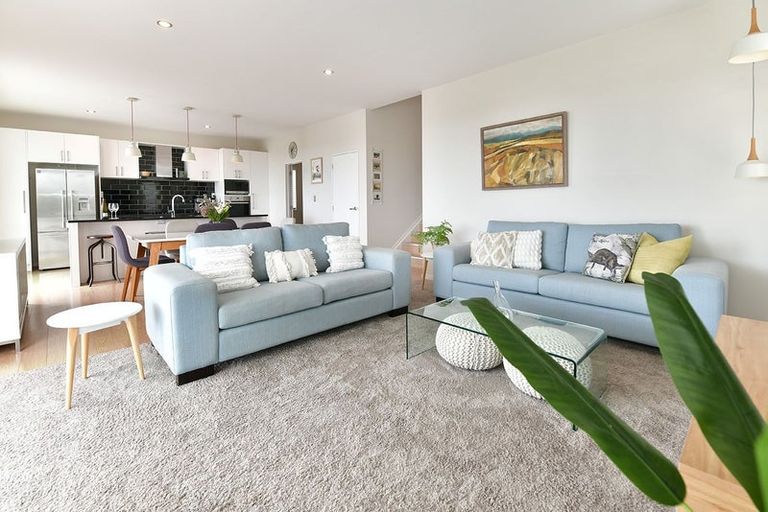 Photo of property in 1211 Whangaparaoa Road, Gulf Harbour, Whangaparaoa, 0930