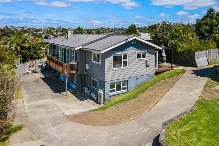 Photo of property in 107 Coronation Road, Hillcrest, Auckland, 0627
