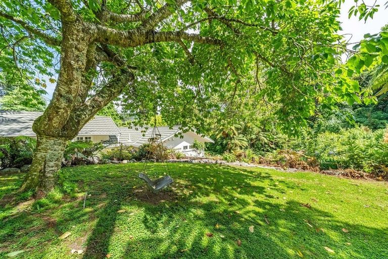 Photo of property in 23 Crest Road, Akatarawa, Upper Hutt, 5372