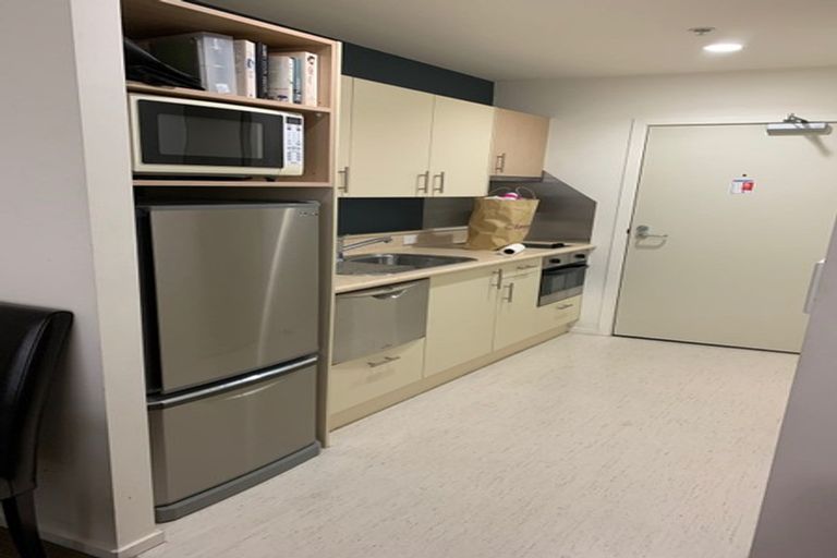 Photo of property in Gilmer Terrace Car Park, 412/9 Gilmer Terrace, Wellington Central, Wellington, 6011