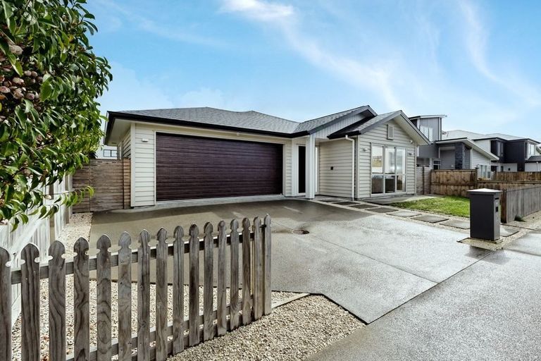 Photo of property in 23 Hangar Lane, Whenuapai, Auckland, 0618