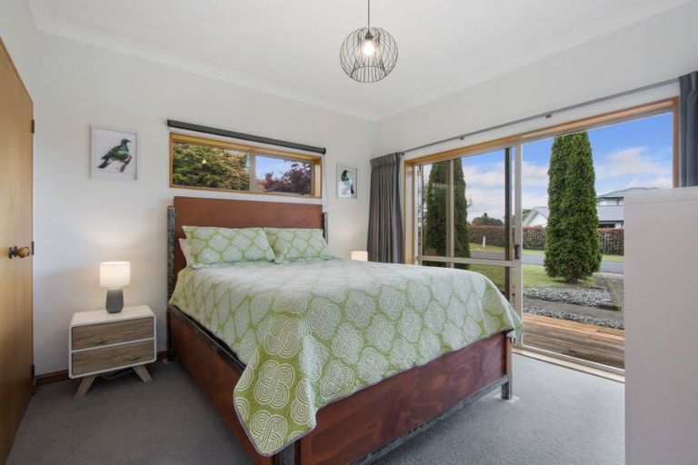 Photo of property in 2 Baigent Place, Tanners Point, Katikati, 3177