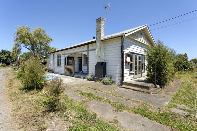 Photo of property in 143 Mako Mako Road, Levin, 5510