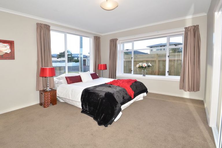 Photo of property in 5 Hargest Crescent, Saint Kilda, Dunedin, 9012
