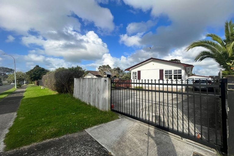 Photo of property in 130 Pigeon Mountain Road, Half Moon Bay, Auckland, 2012