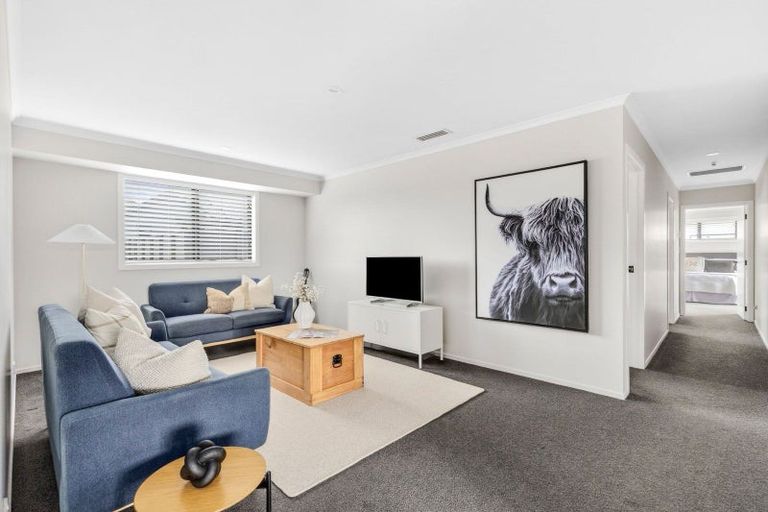 Photo of property in 15 Moemoea Place, Cambridge, 3434