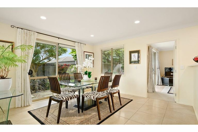 Photo of property in 34 Starlight Cove, Hobsonville, Auckland, 0618
