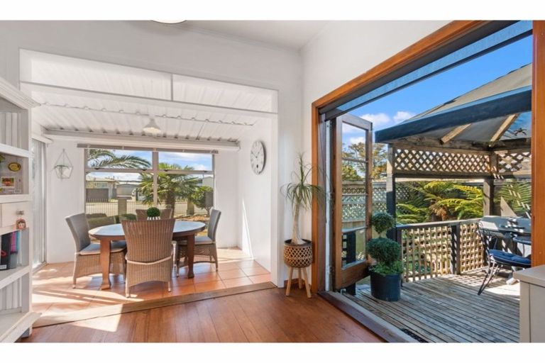 Photo of property in 18 Garvins Road, Hornby, Christchurch, 8042