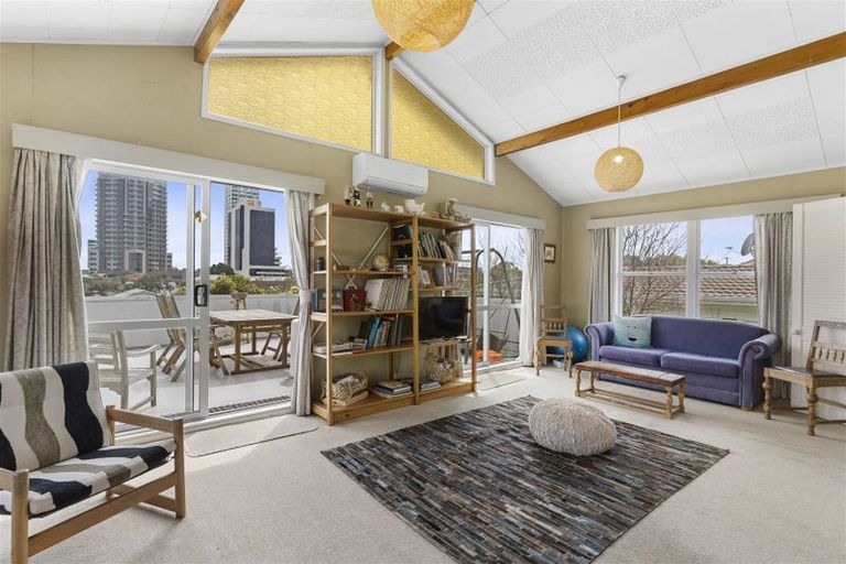 Photo of property in 17 Tennyson Avenue, Takapuna, Auckland, 0622