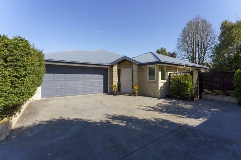 Photo of property in 9a Larch Place, Casebrook, Christchurch, 8051